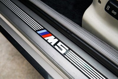 1993 BMW M5 Sedan