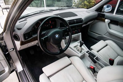 1993 BMW M5 Sedan