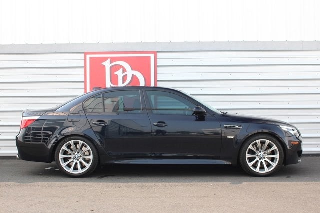 2009 BMW M5 4dr Sdn