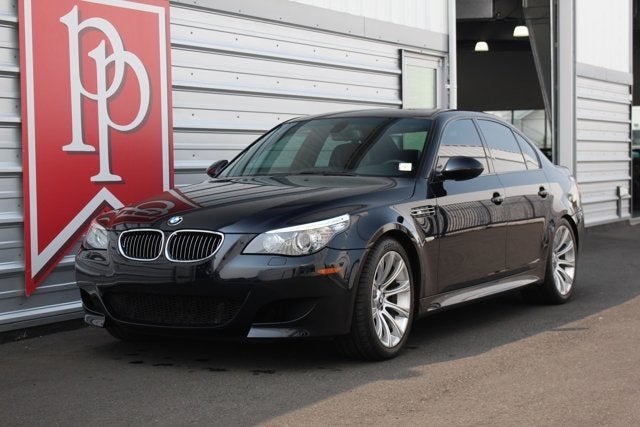 2009 BMW M5 4dr Sdn