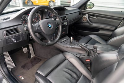 2011 BMW M3 4dr Sdn