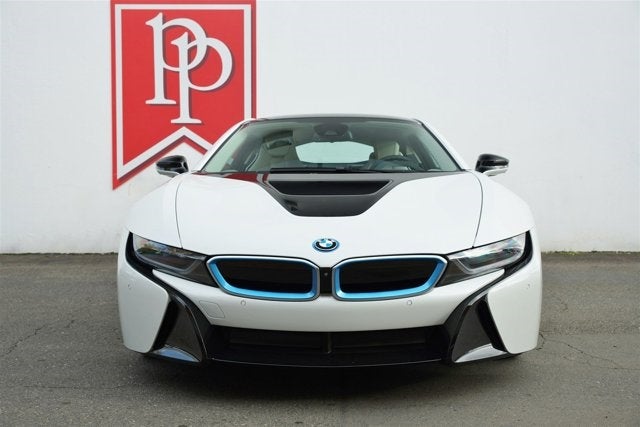 2015 BMW i8 Giga World