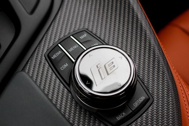 2019 BMW i8 Roadster