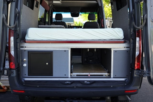 2019 Mercedes-Benz Sprinter Crew Van 2500 High Roof V6 144" 4WD