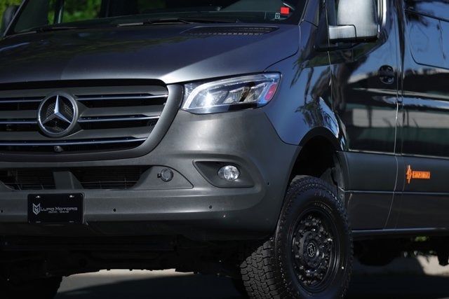 2019 Mercedes-Benz Sprinter Crew Van 2500 High Roof V6 144" 4WD