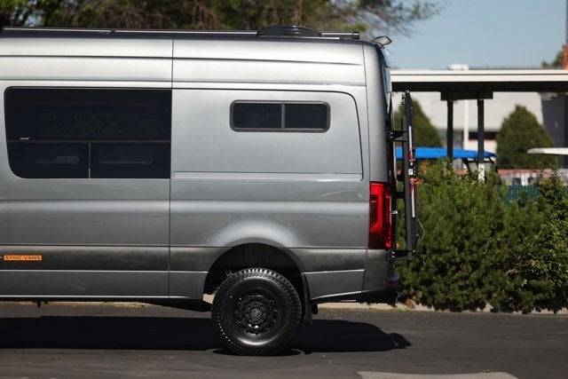 2019 Mercedes-Benz Sprinter Crew Van 2500 High Roof V6 144" 4WD
