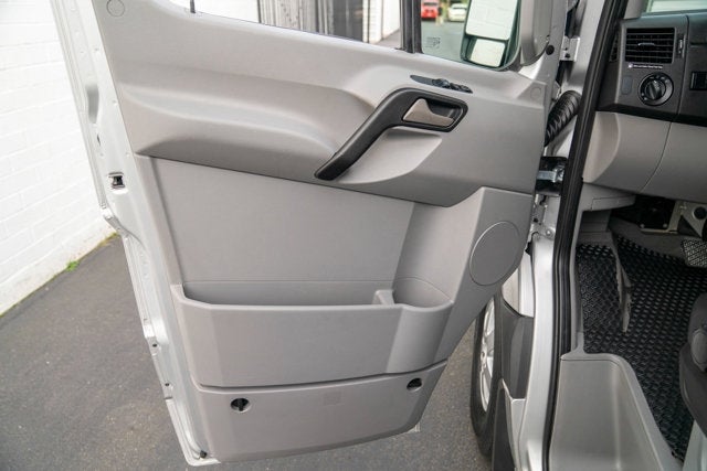 2018 Mercedes-Benz Sprinter Passenger Van 2500 Standard Roof V6 144" RWD