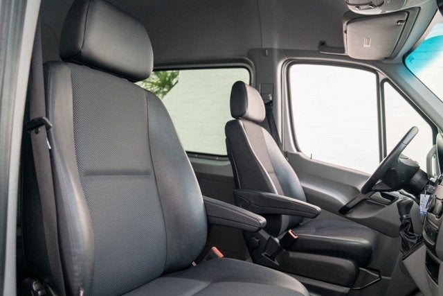 2018 Mercedes-Benz Sprinter Passenger Van 2500 Standard Roof V6 144" RWD