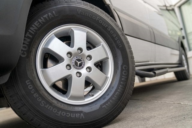 2018 Mercedes-Benz Sprinter Passenger Van 2500 Standard Roof V6 144" RWD