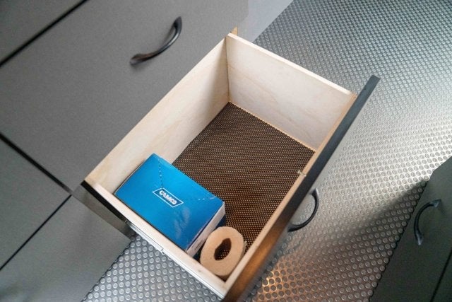 2018 Mercedes-Benz Sprinter Passenger Van 2500 Standard Roof V6 144" RWD