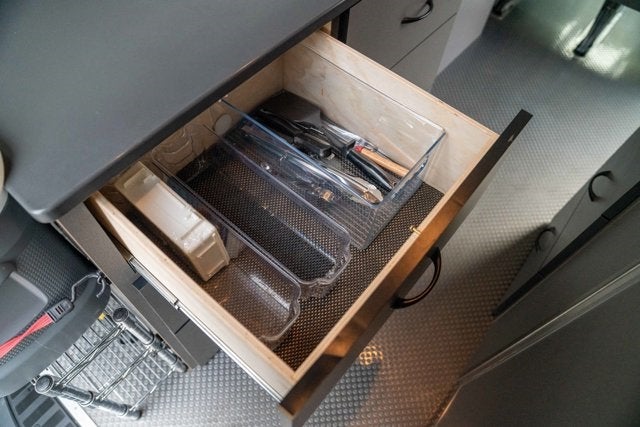 2018 Mercedes-Benz Sprinter Passenger Van 2500 Standard Roof V6 144" RWD