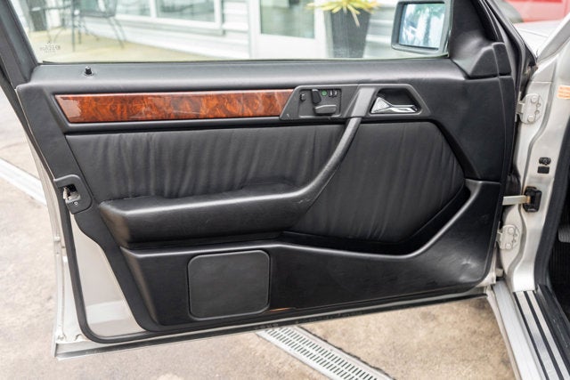 1994 Mercedes-Benz E500 Base