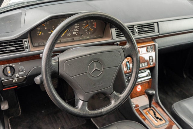 1994 Mercedes-Benz E500 Base