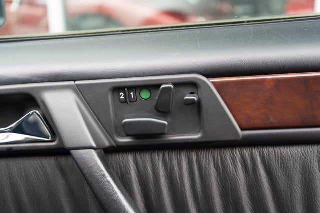 1994 Mercedes-Benz E500 Base