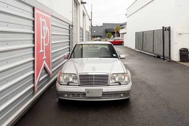 1994 Mercedes-Benz E500 Base