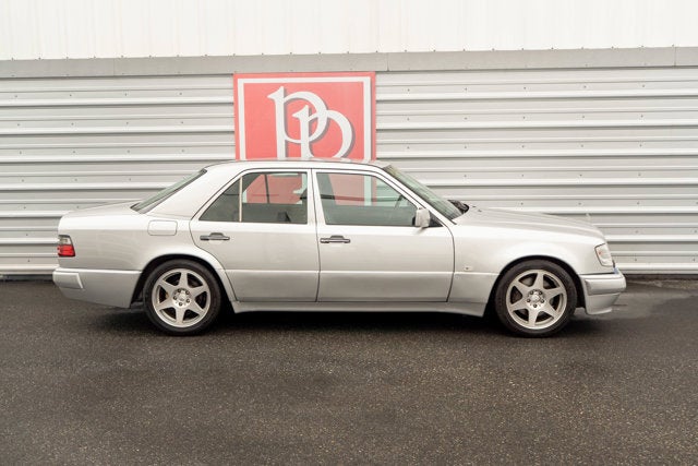 1994 Mercedes-Benz E500 Base