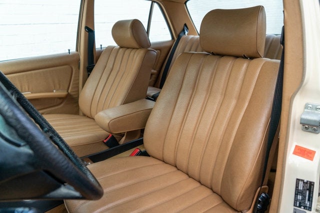 1982 Mercedes-Benz 300D Turbo Diesel