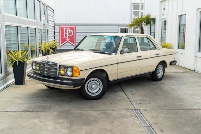 1982 Mercedes-Benz 300D Turbo Diesel