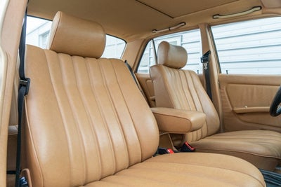 1982 Mercedes-Benz 300D Turbo Diesel