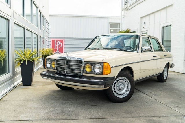 1982 Mercedes-Benz 300D Turbo Diesel