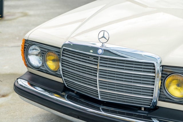 1982 Mercedes-Benz 300D Turbo Diesel
