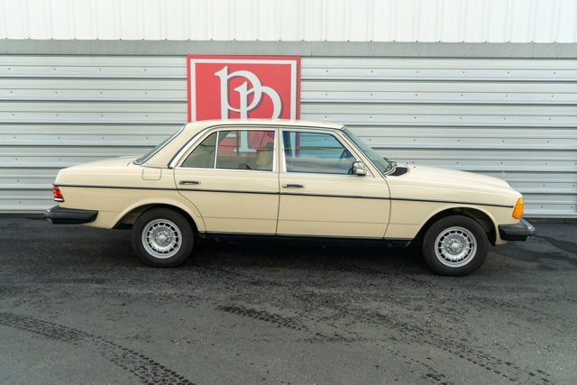 1982 Mercedes-Benz 300D Turbo Diesel