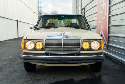 1982 Mercedes-Benz 300D Turbo Diesel