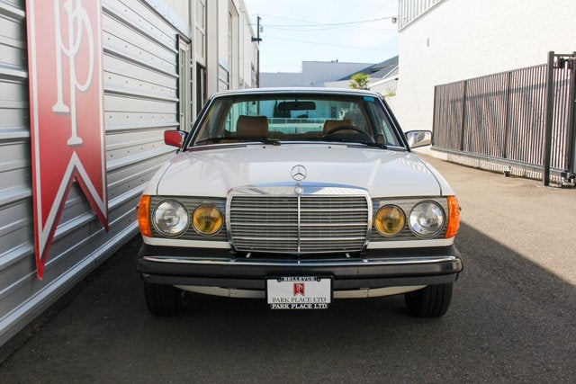1981 Mercedes-Benz 300CD Coupe