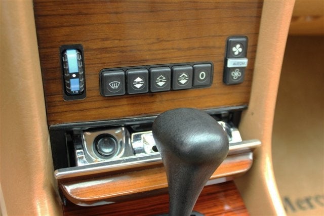 1982 Mercedes-Benz 380SL Base