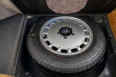 1986 Mercedes-Benz 560SL Base