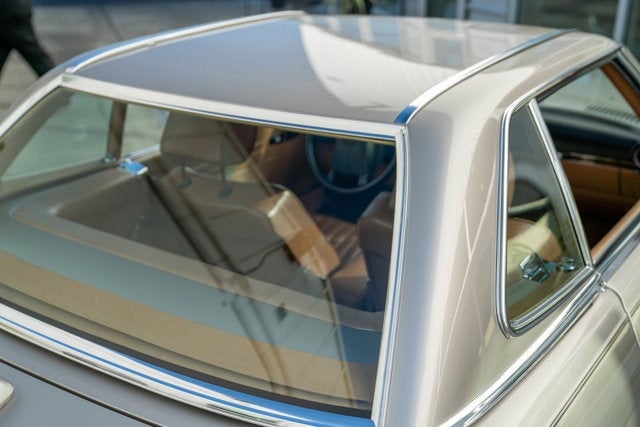 1986 Mercedes-Benz 560SL Base