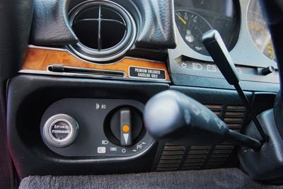 1986 Mercedes-Benz 560SL Convertible