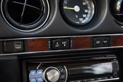 1987 Mercedes-Benz SL-Class 560SL