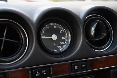 1987 Mercedes-Benz SL-Class 560SL