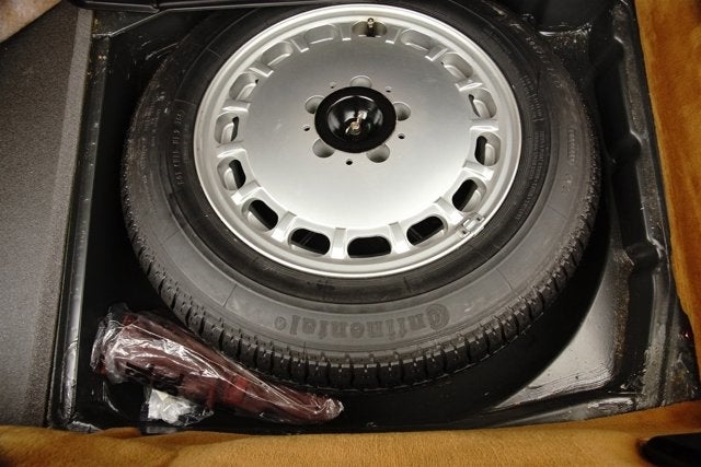 1987 Mercedes-Benz 560SL Convertible