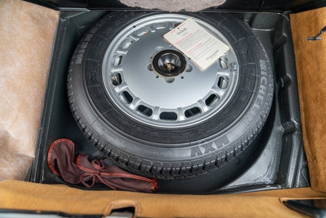 1988 Mercedes-Benz 560SL Convertible