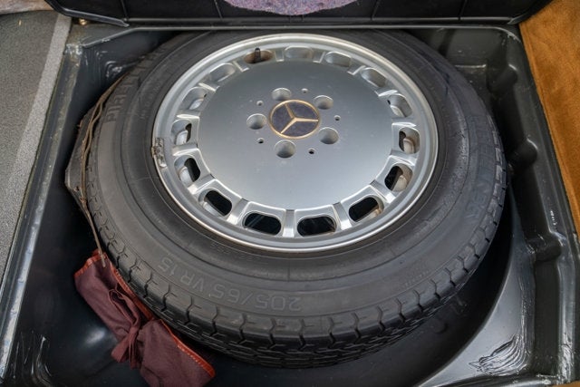 1989 Mercedes-Benz 560 Series 560SL