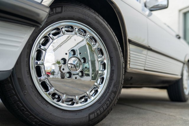 1989 Mercedes-Benz 560 Series 560SL