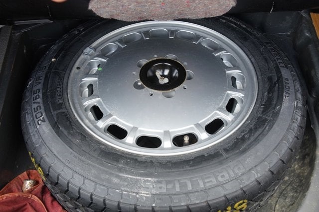 1987 Mercedes-Benz 560SL Convertible