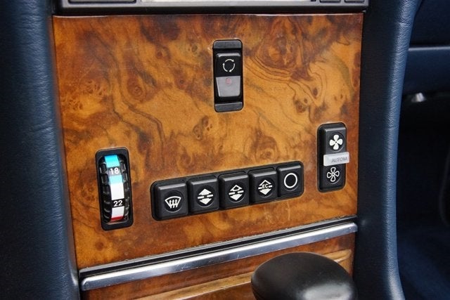 1988 Mercedes-Benz 560SL Roadster