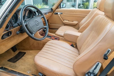 1987 Mercedes-Benz 560SL Base