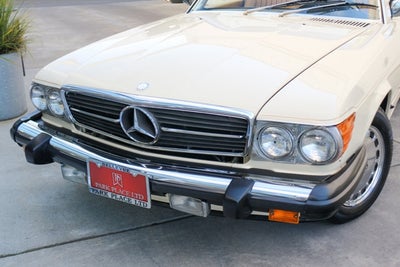 1987 Mercedes-Benz 560SL Convertible