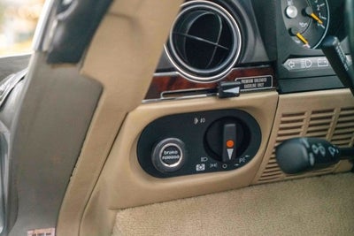 1987 Mercedes-Benz 560SL Convertible