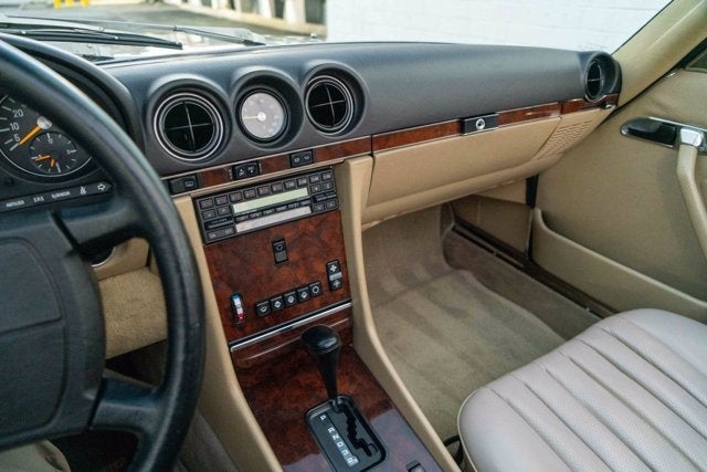 1987 Mercedes-Benz 560SL Convertible