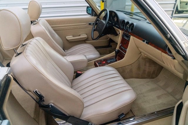 1987 Mercedes-Benz 560SL Convertible