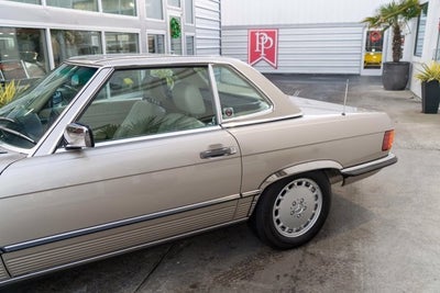 1987 Mercedes-Benz 560SL Convertible