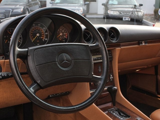 1987 Mercedes-Benz 560SL Roadster
