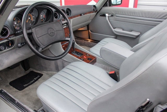 1988 Mercedes-Benz 560SL Roadster