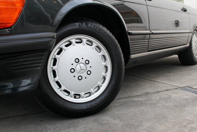 1988 Mercedes-Benz 560SL Roadster