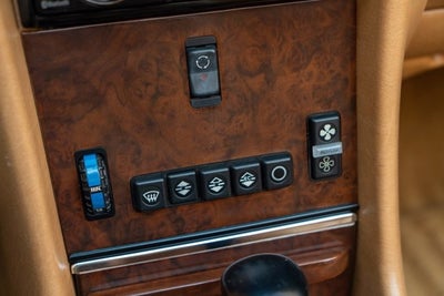 1989 Mercedes-Benz 560 Series 560SL